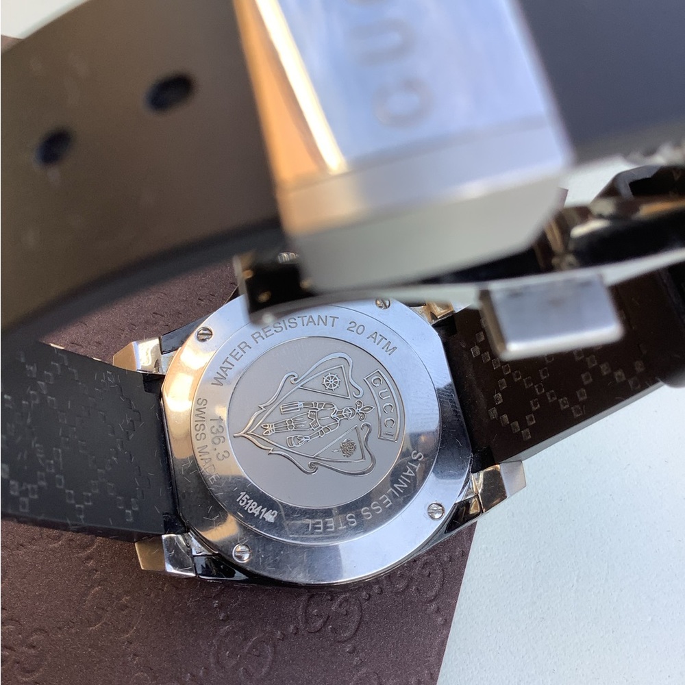 - BIG and BEAUTIFUL GUCCI watch🌟🌟🌟🌟 - Picture 6 of 15